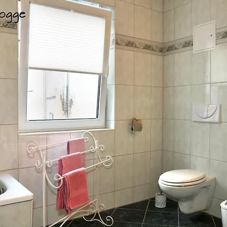 Ferienhaus - Am Kuetertor - Alle Apartments Mit Terrasse Oder Balkon - Preis Inclusive 5 Prozent Bettensteuer Stralsund Buitenkant foto