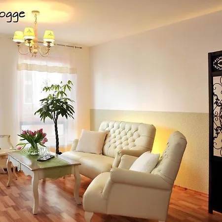 Ferienhaus - Am Kuetertor - Alle Apartments Mit Terrasse Oder Balkon - Preis Inclusive 5 Prozent Bettensteuer Stralsund Buitenkant foto