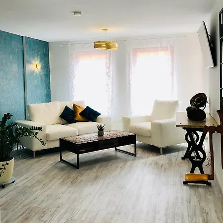 Ferienhaus - Am Kuetertor - Alle Apartments Mit Terrasse Oder Balkon - Preis Inclusive 5 Prozent Bettensteuer Stralsund Buitenkant foto